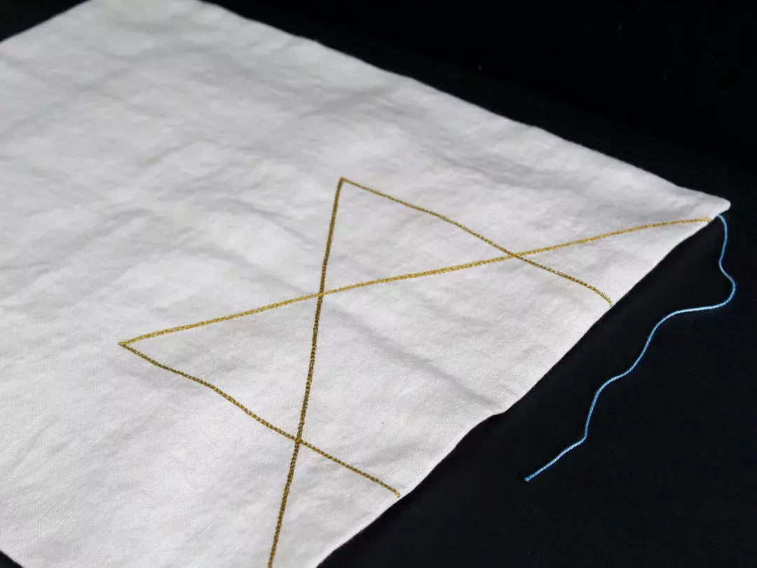 The All That Challah Board and Challah Cover Duo